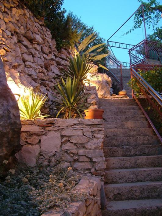 Apartmani Mladina Jelsa  Exterior foto